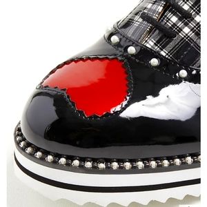 🌹Betsey Johnson🌹 chunky Oxford multi print size 9 wide width